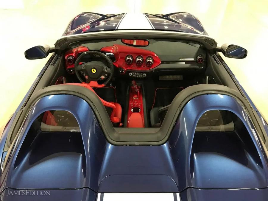 Интерьер Ferrari F60America (215098, 1 of 10) 2016 года  (фото 21 из 34)